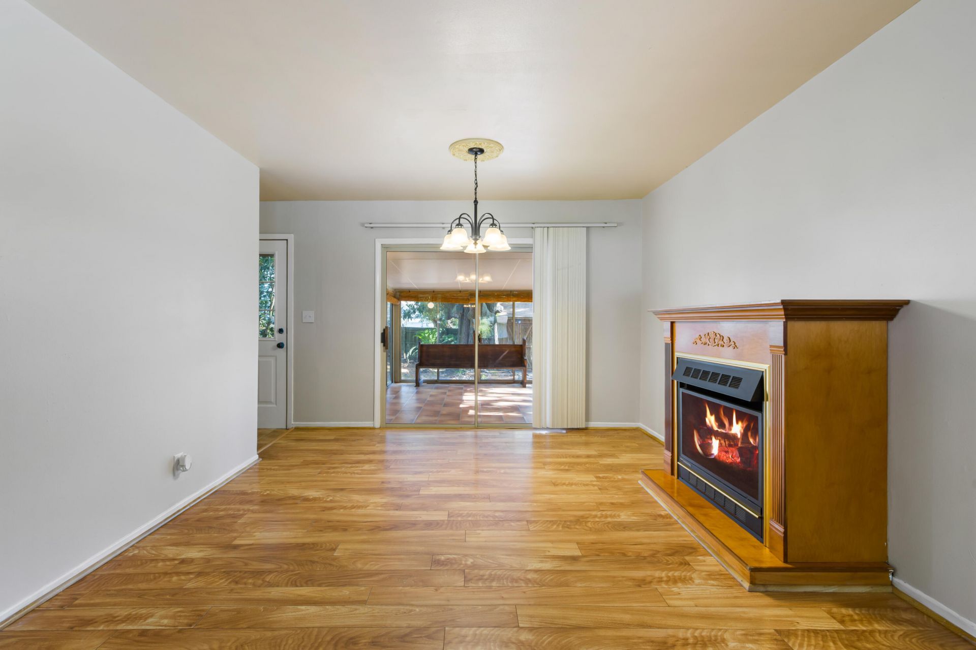 2111 Barbour Drive Photo 6