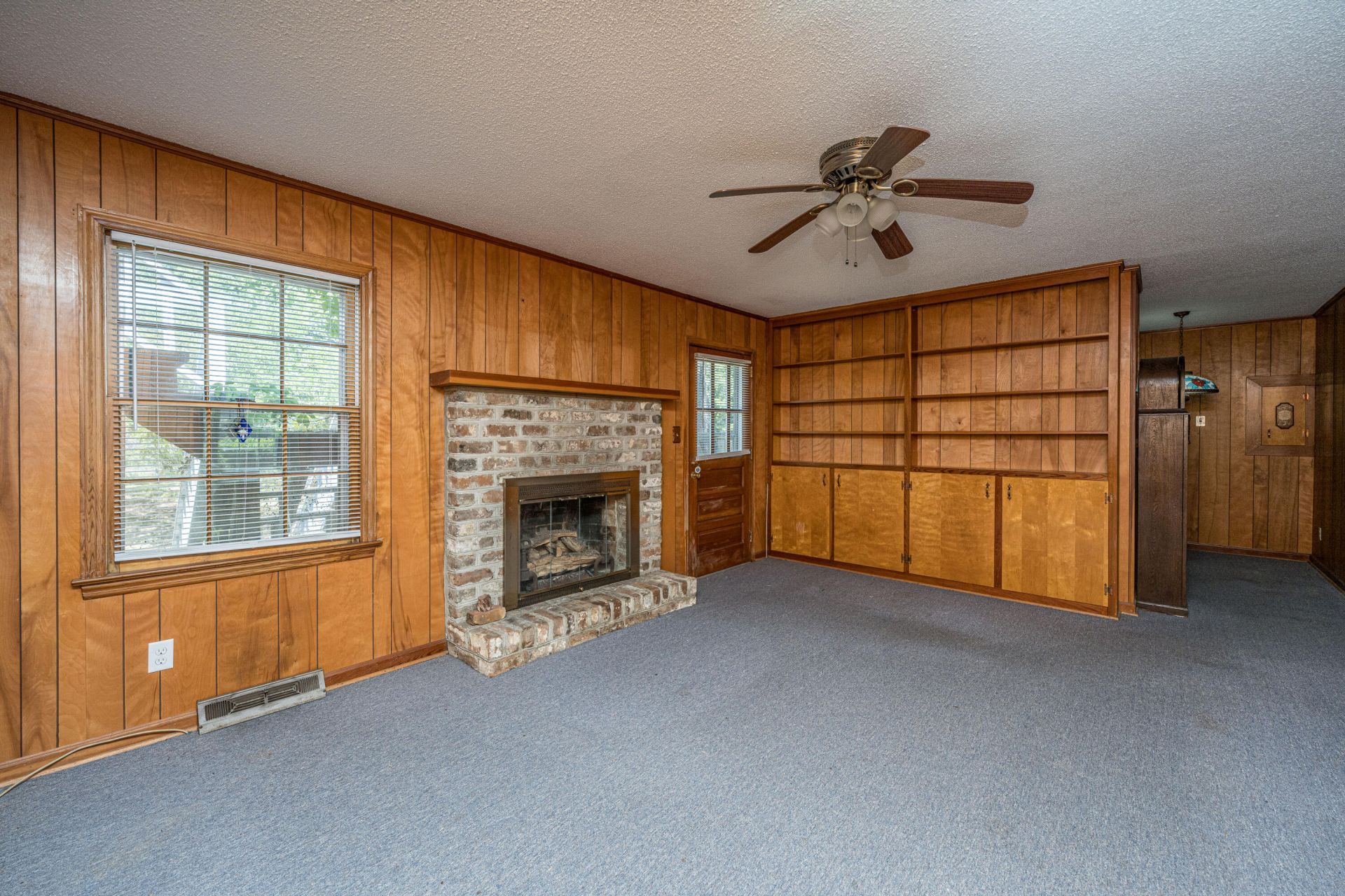 301 Mcclain Street Photo 13
