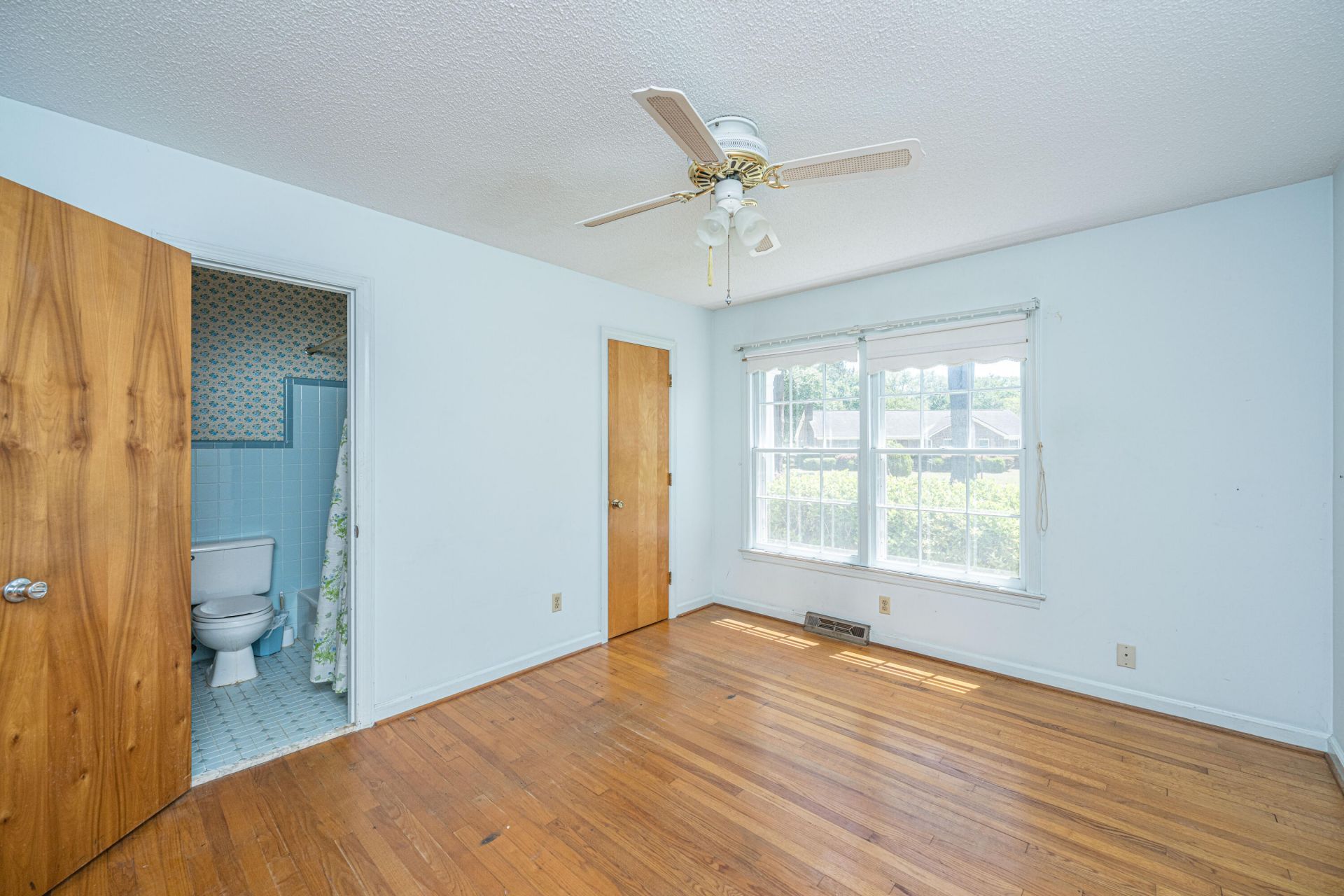 301 Mcclain Street Photo 15