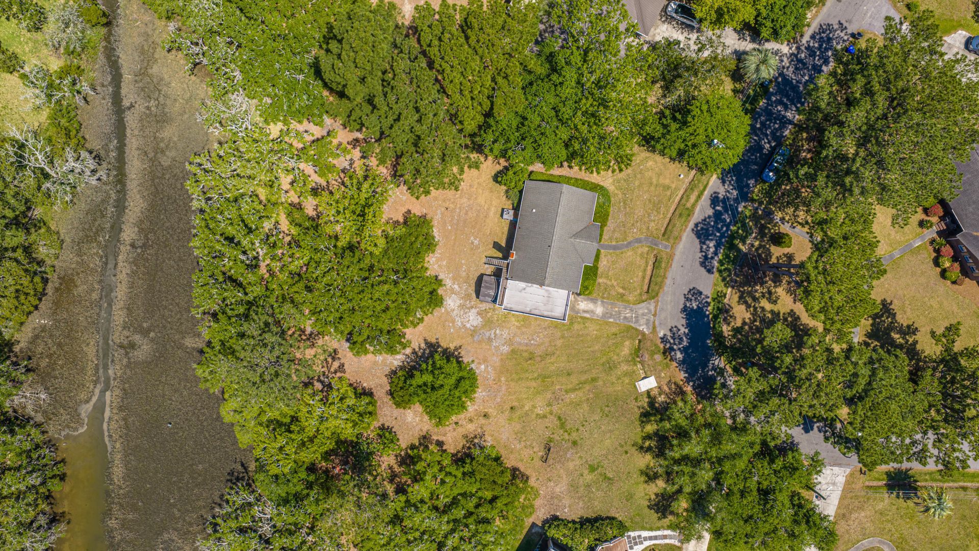 301 Mcclain Street Photo 23