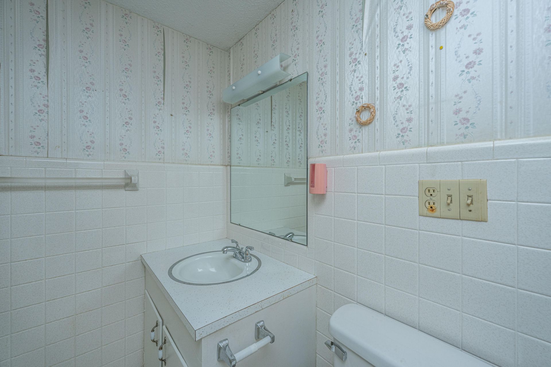 301 Mcclain Street Photo 28
