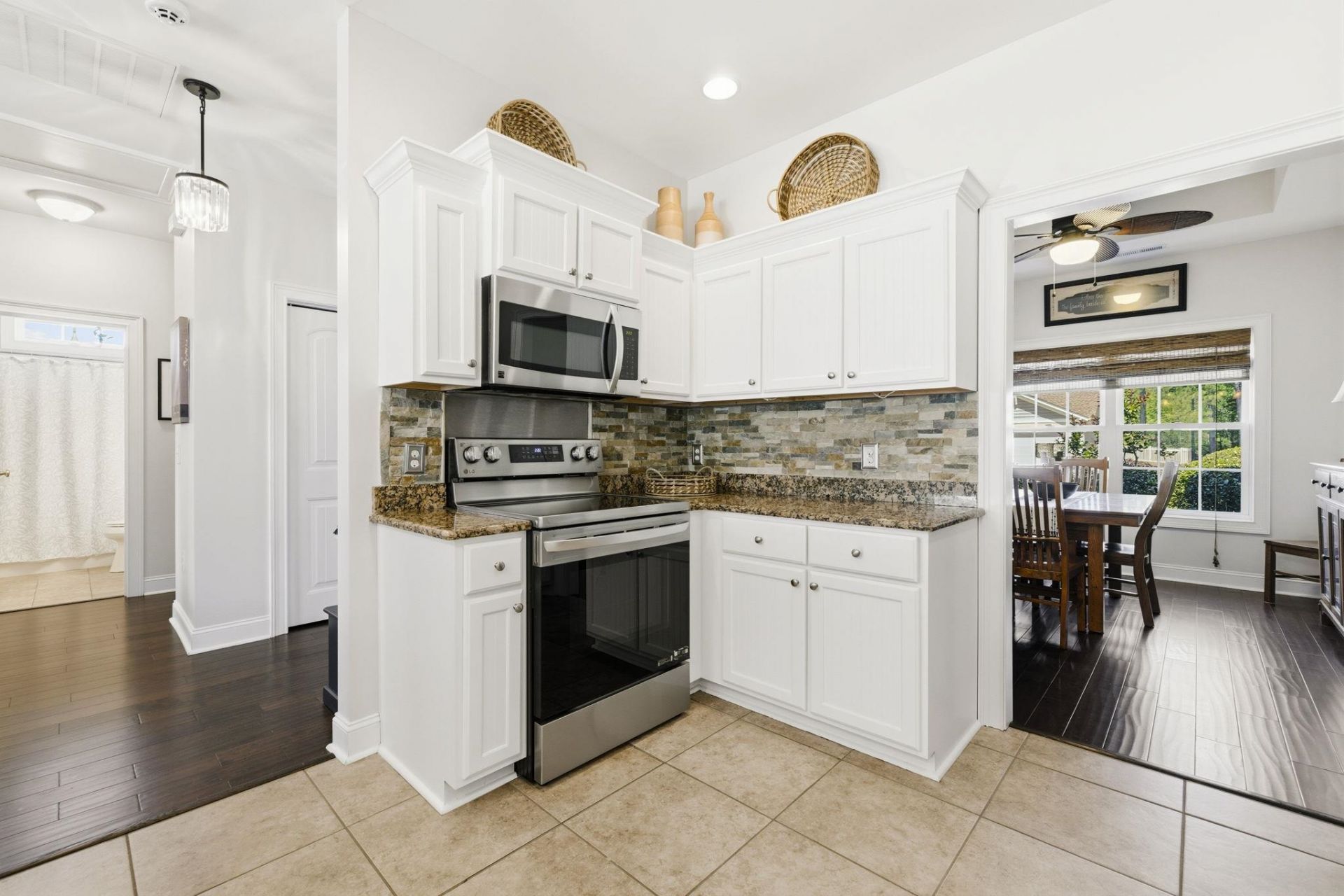 316 Hillsborough Dr. Photo 13