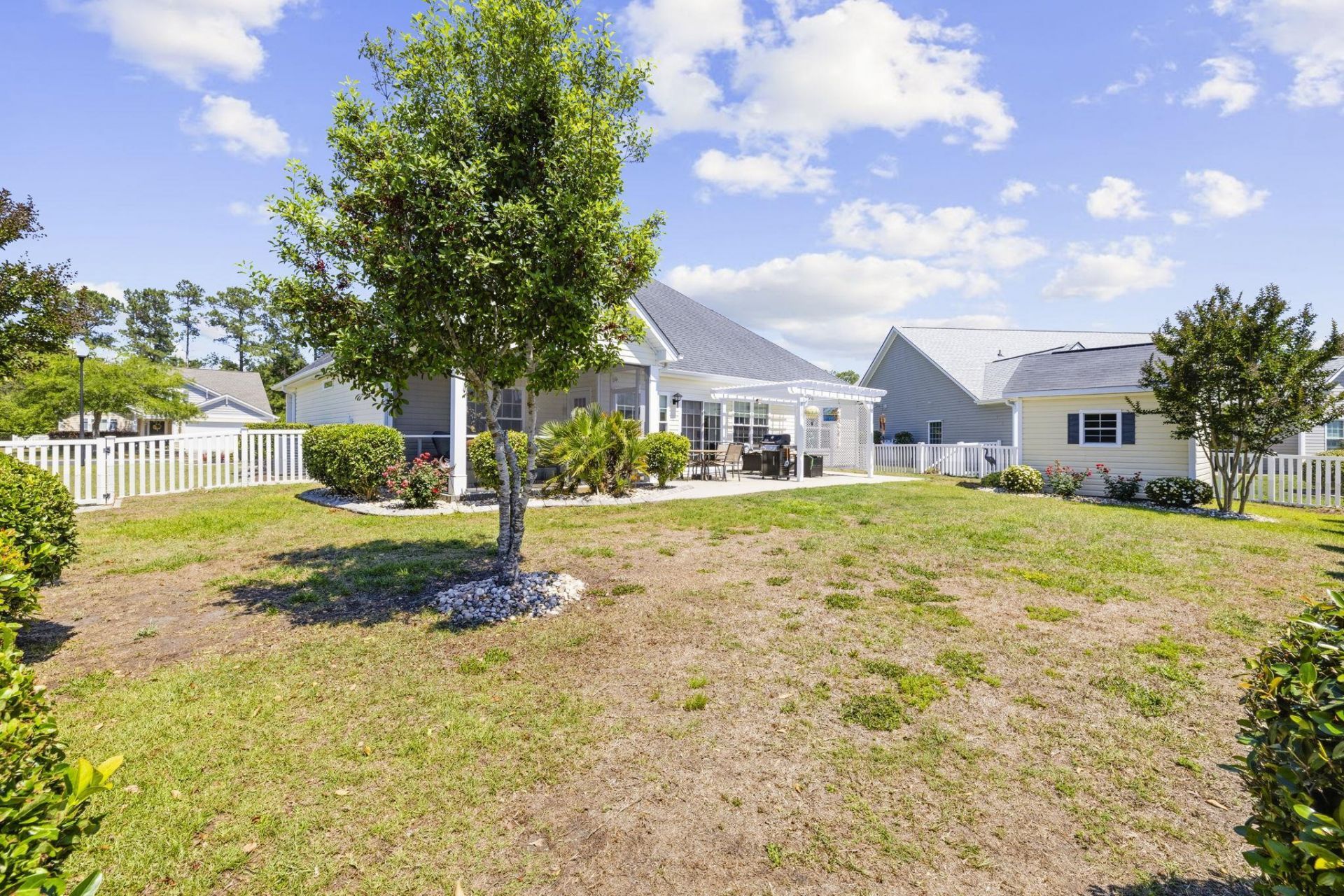 316 Hillsborough Dr. Photo 34