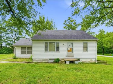 117 E 1st Street, Lawson, MO 64062