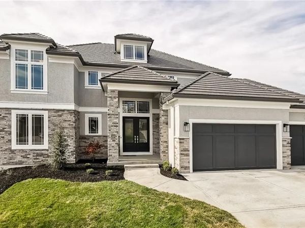 7931 Millridge Street, Shawnee, KS 66220
