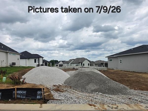 11223 S Gleason Road, Olathe, KS 66061