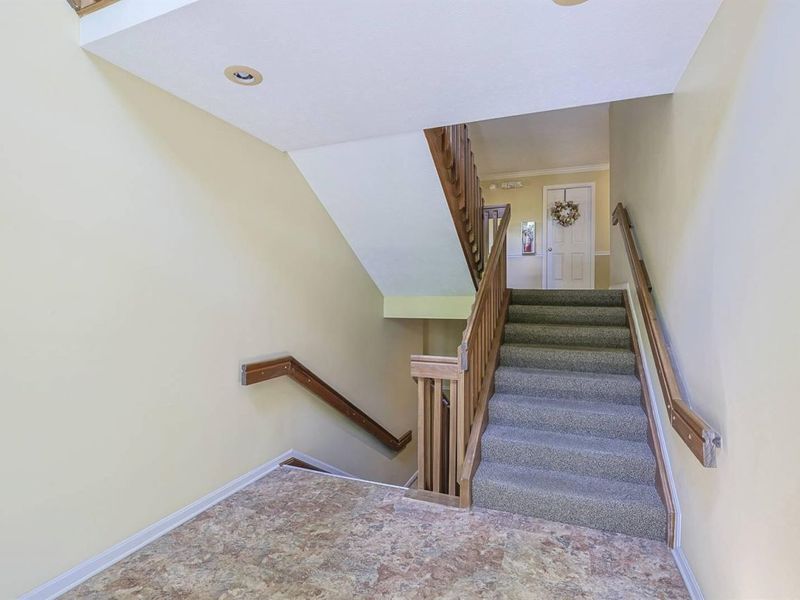 112 Dogwood Drive, Unit 6, Newport, KY 41076 Photo 4