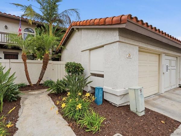 957 Fir Tree Pl., Carlsbad, CA 92011