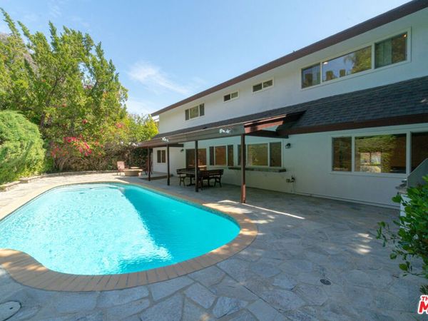 4220 Towhee Drive, Calabasas, CA 91302