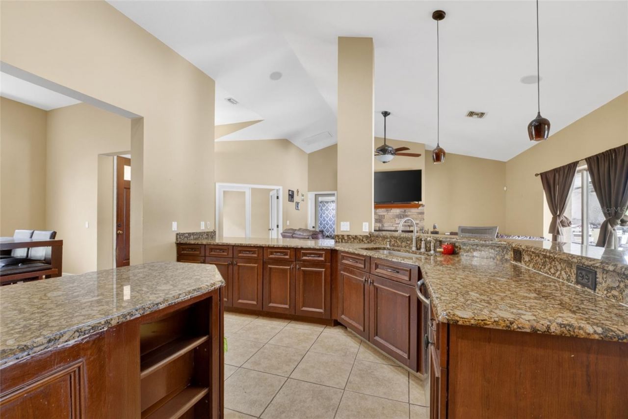 1098 NW 165th Court Road, Dunnellon, FL 34432 Photo