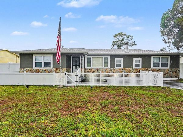 6242 5TH AVENUE N, ST PETERSBURG, FL 33710
