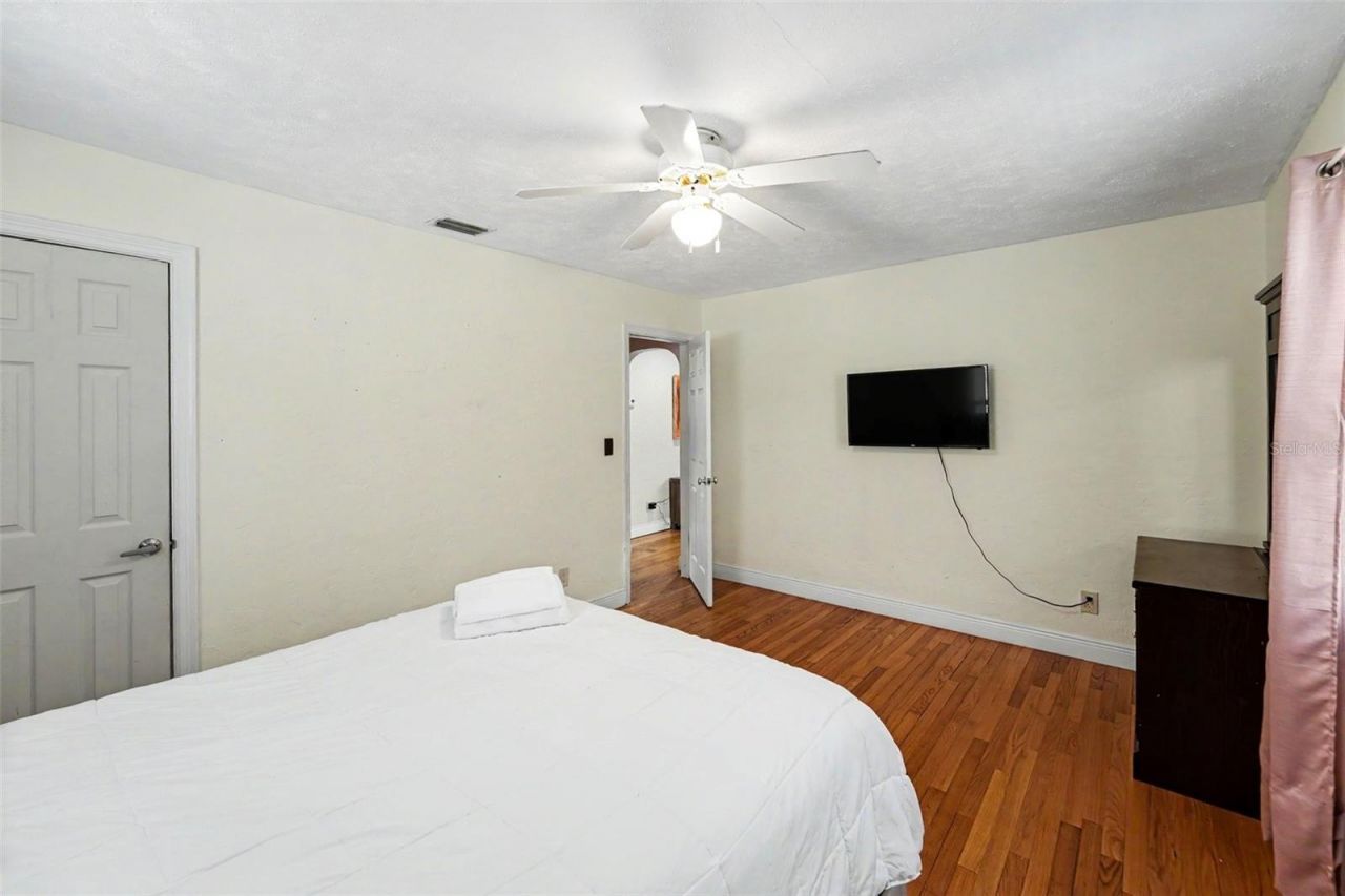 6242 5th Avenue N, Saint Petersburg, FL 33710 Photo
