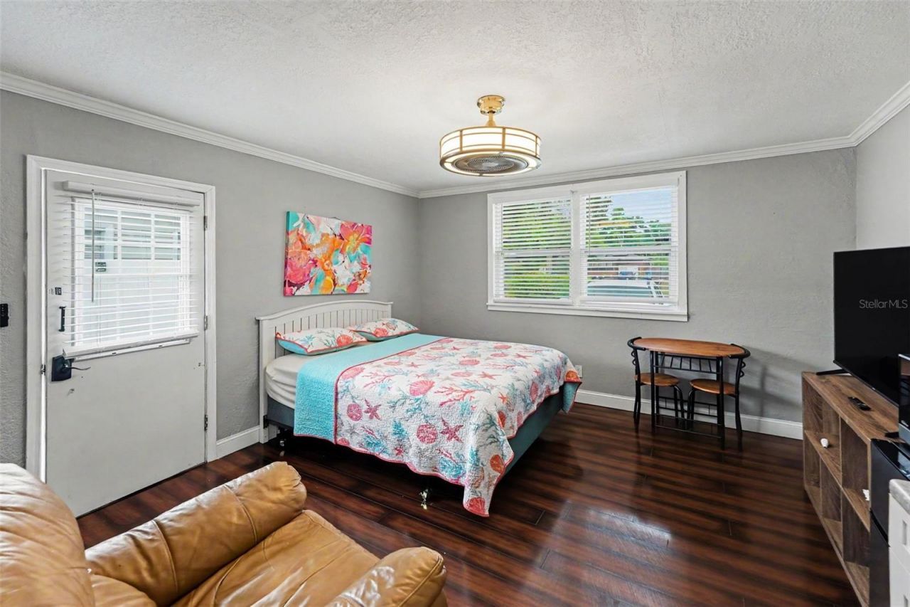 6242 5th Avenue N, Saint Petersburg, FL 33710 Photo