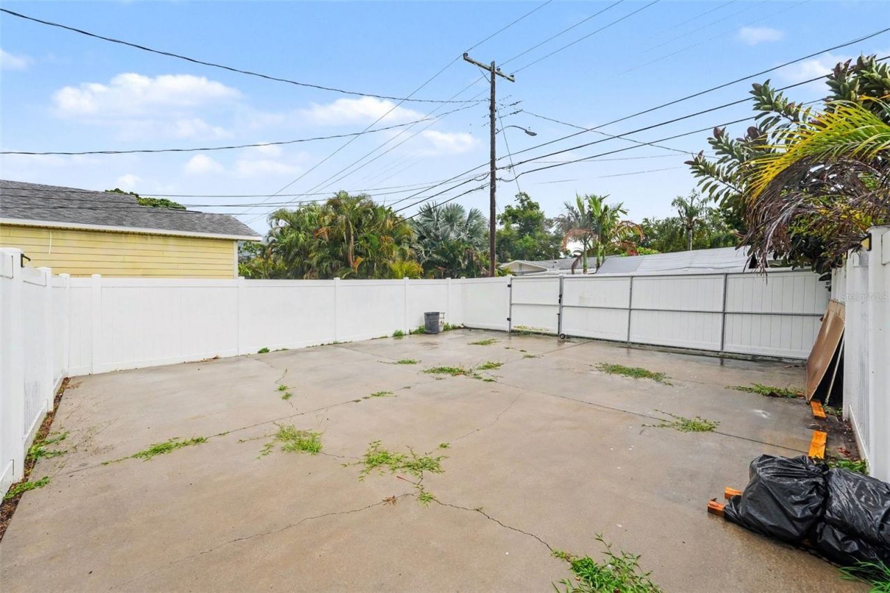 6242 5th Avenue N, Saint Petersburg, FL 33710 Photo