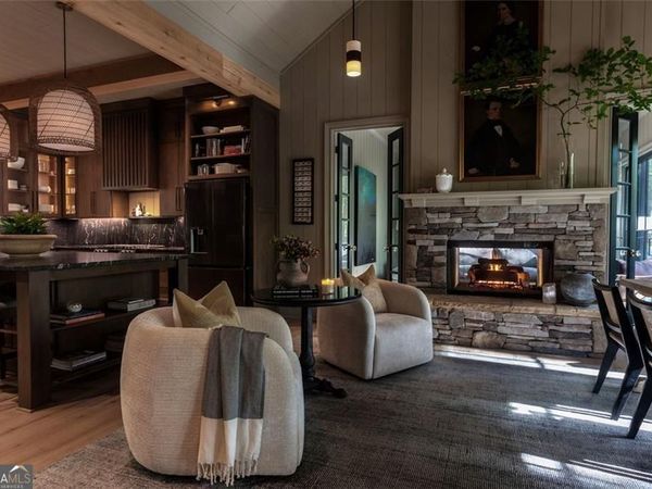 528 Quail Cove Drive, Jasper, GA 30143