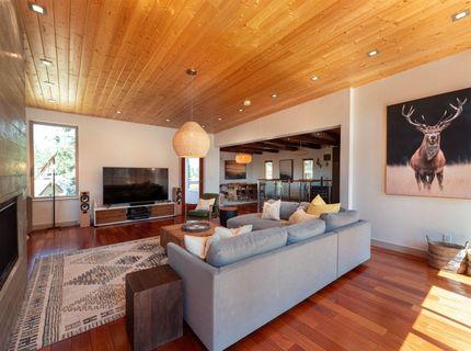 3737 Terrace Drive, South Lake Tahoe, CA 96150 Photo