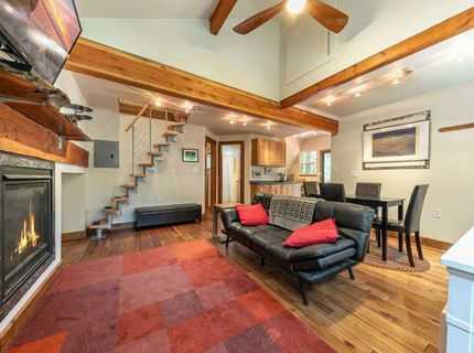 6247 #8 River Road, Olympic Valley, CA 96146 Photo
