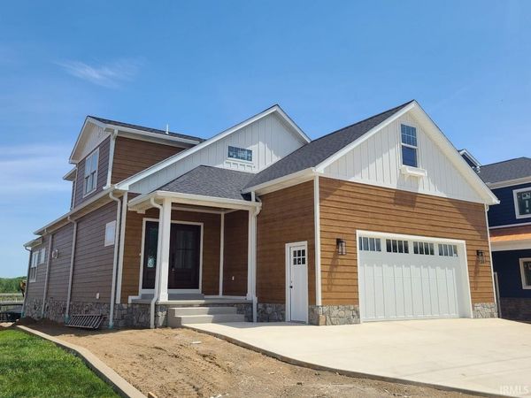 1422 S Harkless Drive, Unit A, Syracuse, IN 46567