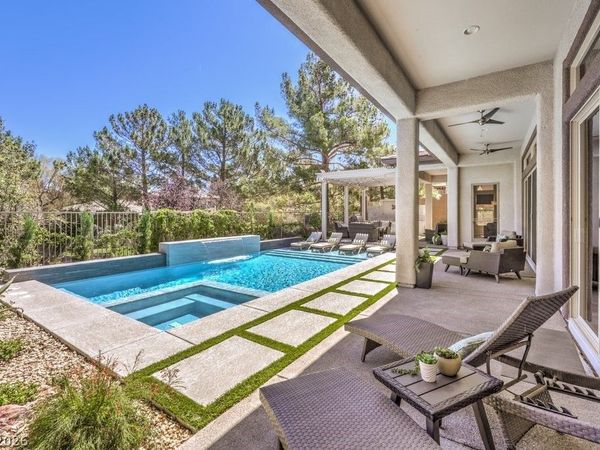 26 Plum Hollow Drive , Henderson, NV 89052