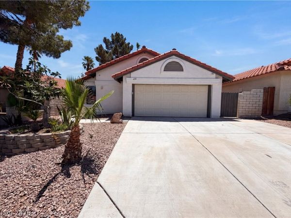 699 Thousand Oaks , Las Vegas, NV 89123
