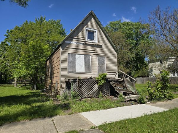 5730 S Hoyne Avenue , Chicago, IL 60636