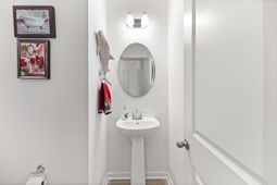 581 Trotters Lane photo 4