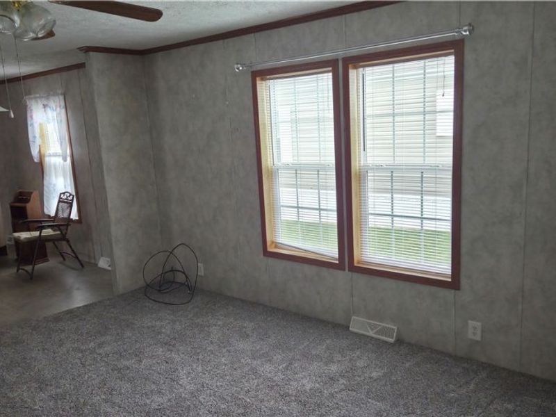 4830 Snowdrift Lane, Zanesville, OH 43701 Photo 18