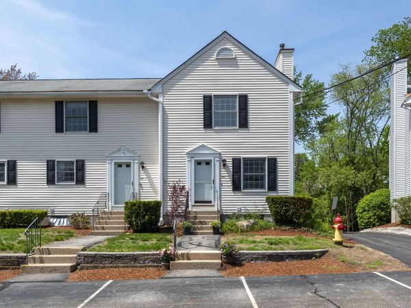 44 Brook Hollow Way, Manchester, NH 03103