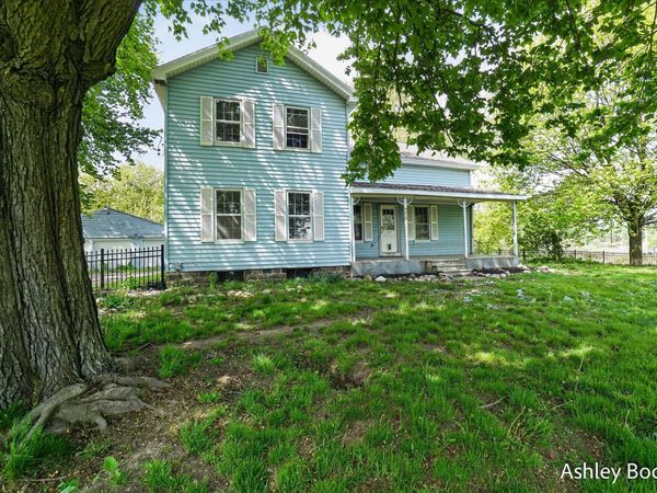 9615 10 Mile Road NE, Rockford, MI 49341