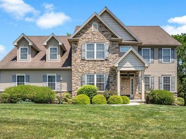 1915 OSPREY CIRCLE, MECHANICSBURG, PA 17050