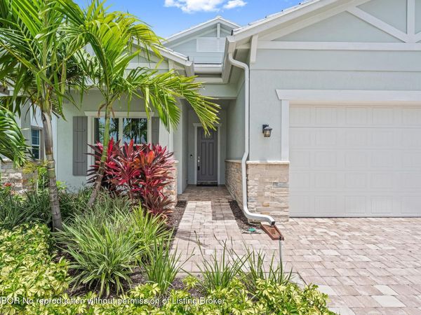 10546 Northbrook Circle, Palm Beach Gardens, FL 33412