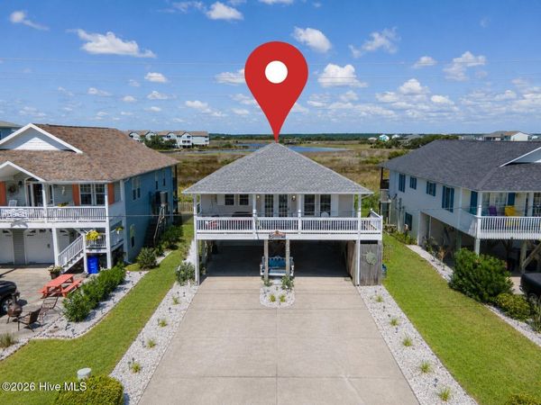 1517 N New River Drive, Surf City, NC 28445