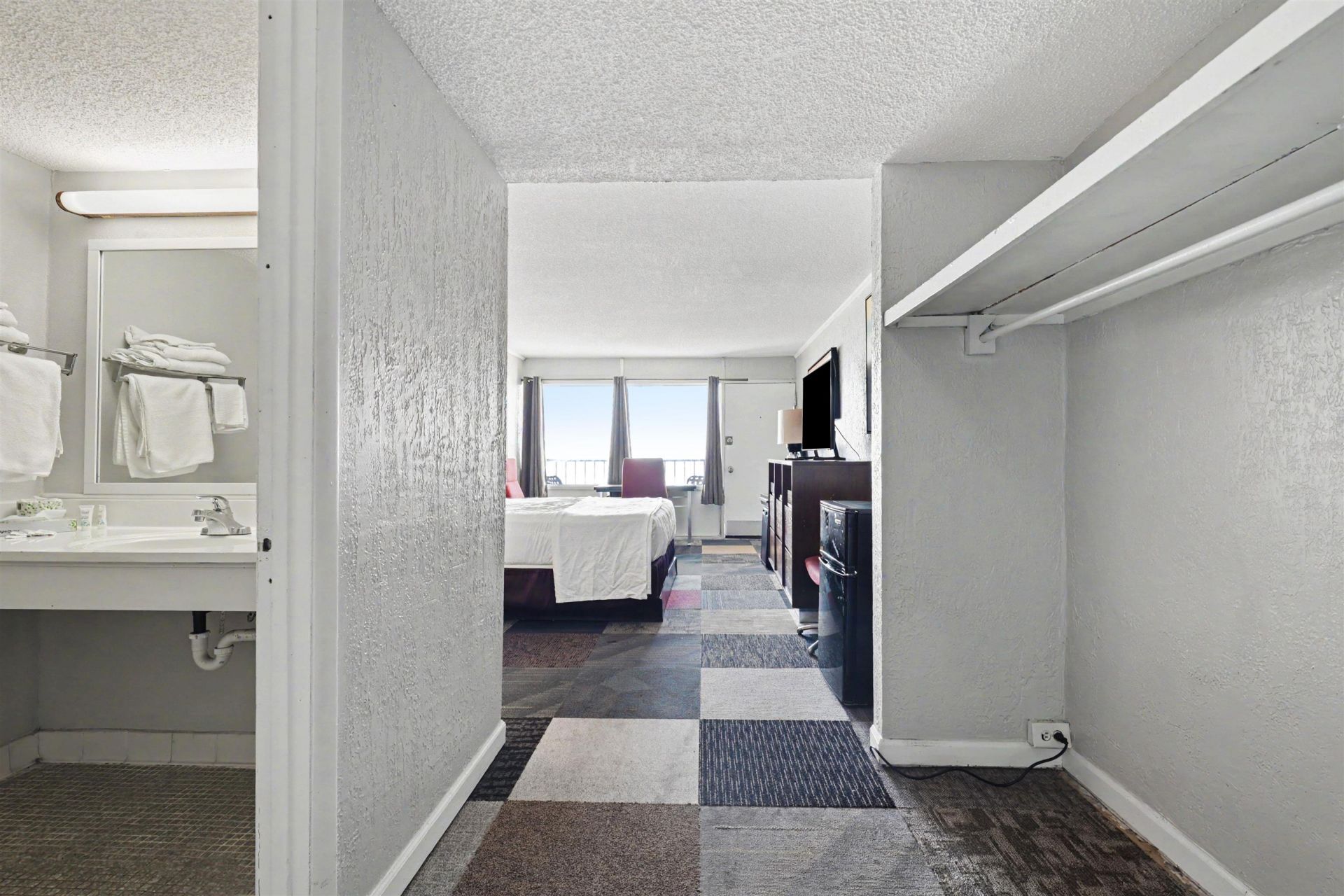 1415 S Ocean Blvd.  Photo 21