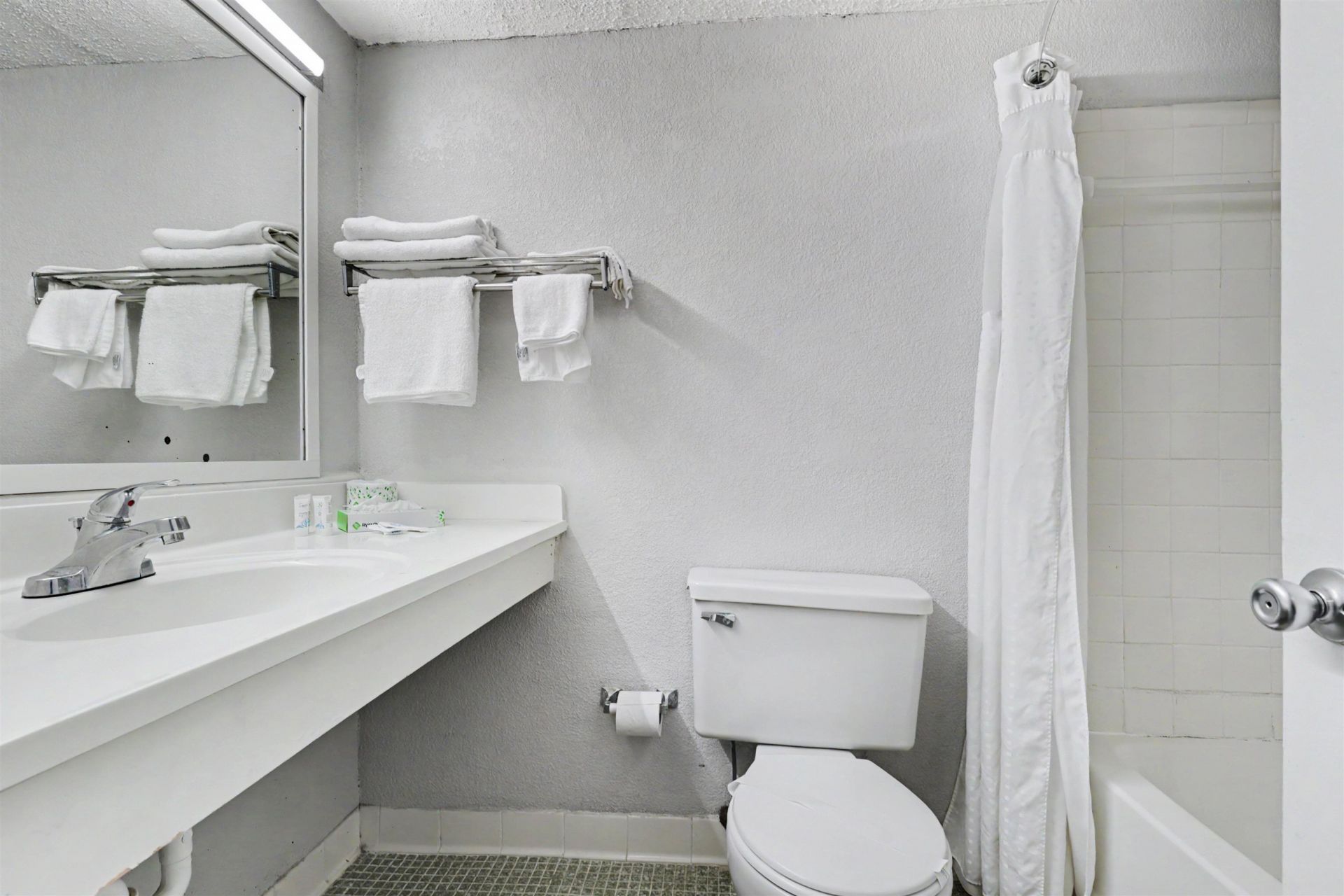 1415 S Ocean Blvd.  Photo 25