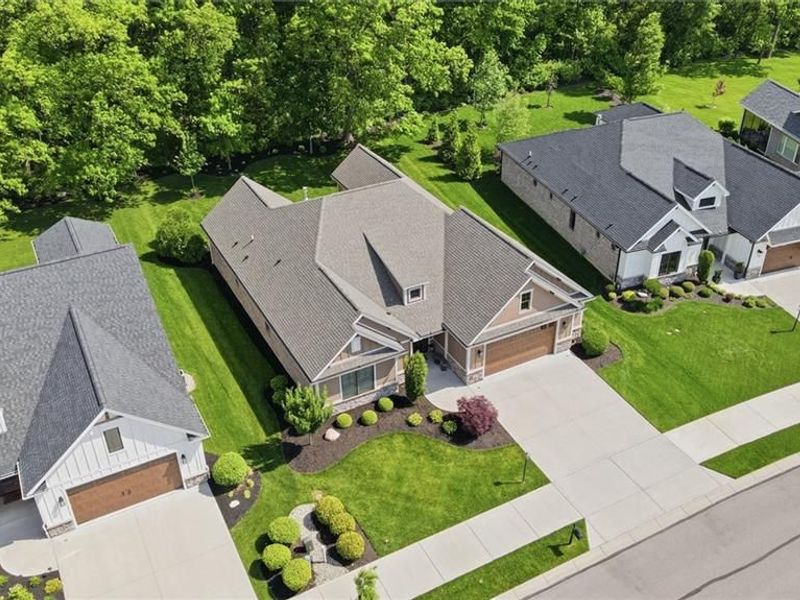 915 Hidden Branches Drive, Washington Township, OH 45458 Photo 2