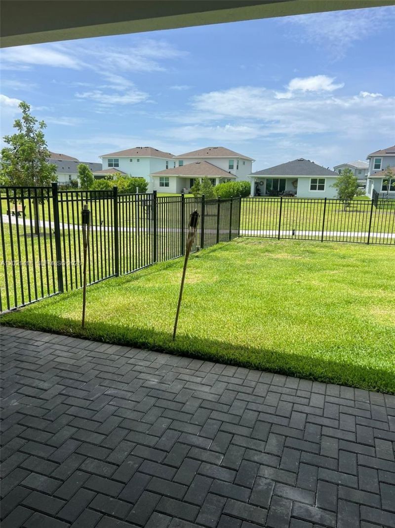 1933 E Wandering Willow Way, Loxahatchee, FL 33470 Photo