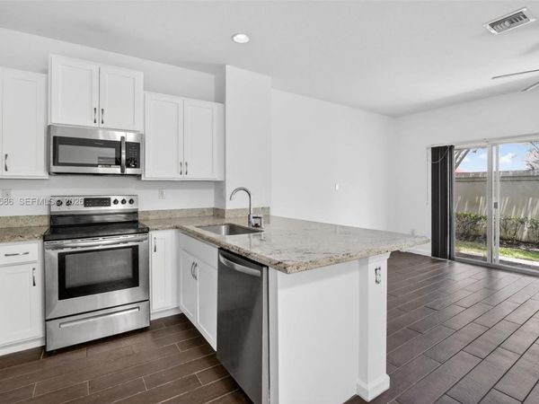 4019 NW 11th Dr , Lauderhill, FL 33313