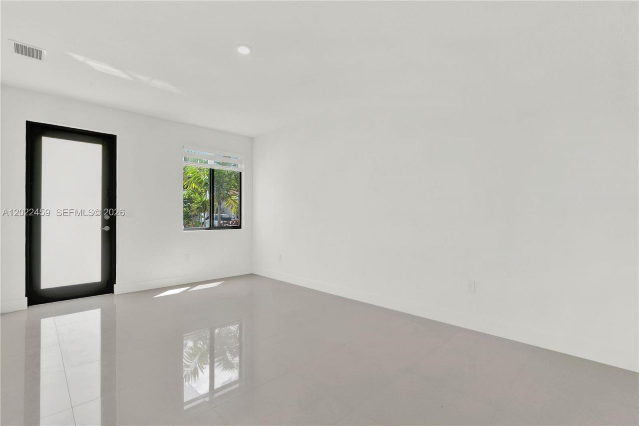 13642 SW 157th Pl , Miami, FL 33196 Photo