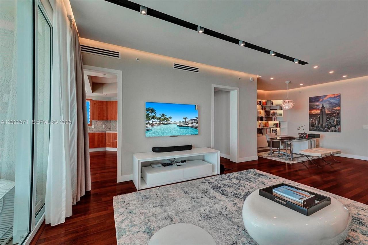 16051 Collins Ave , Unit 1102, Sunny Isles Beach, FL 33160 Photo