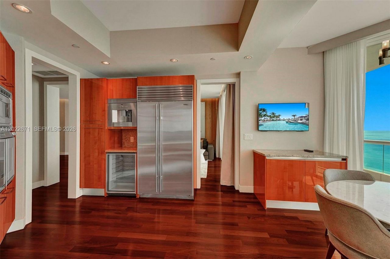 16051 Collins Ave , Unit 1102, Sunny Isles Beach, FL 33160 Photo