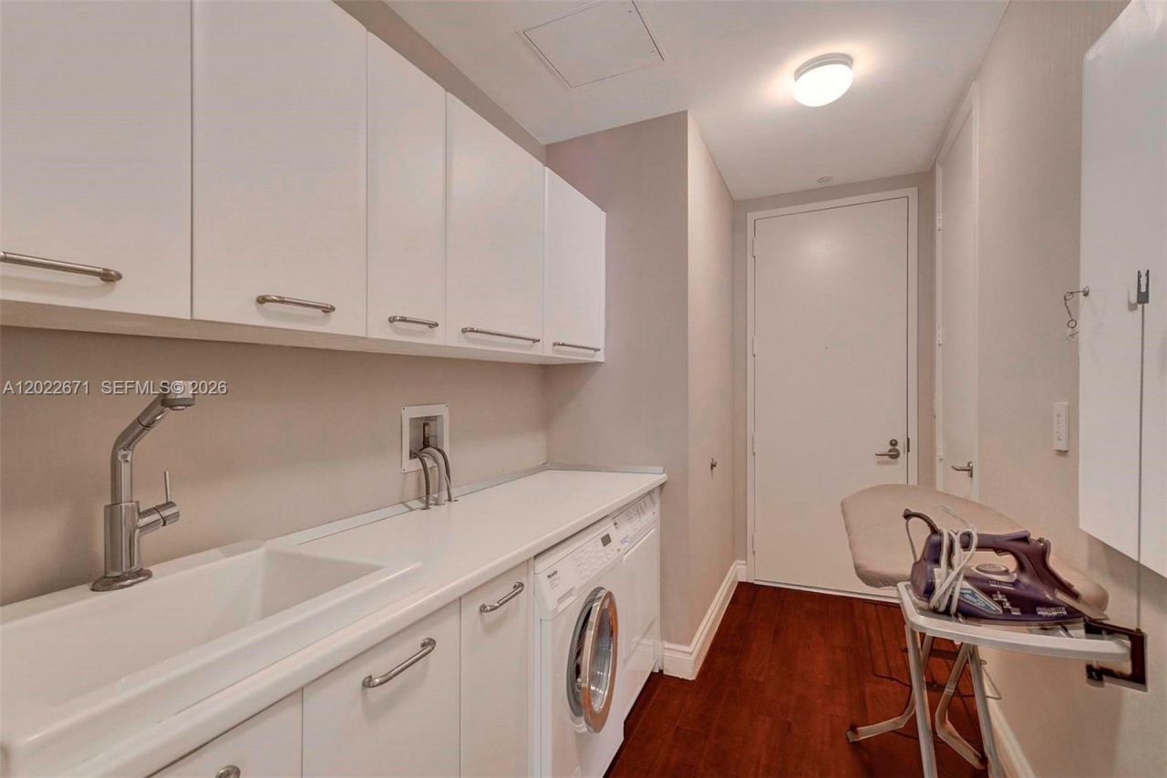16051 Collins Ave , Unit 1102, Sunny Isles Beach, FL 33160 Photo
