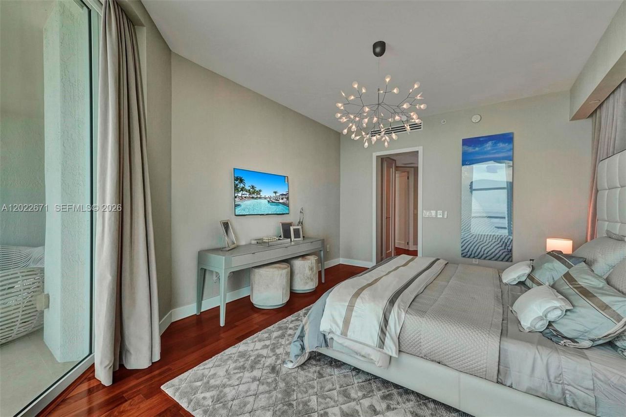 16051 Collins Ave , Unit 1102, Sunny Isles Beach, FL 33160 Photo