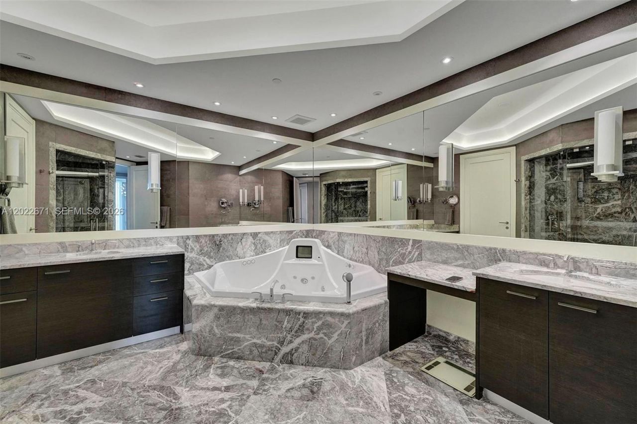 16051 Collins Ave , Unit 1102, Sunny Isles Beach, FL 33160 Photo