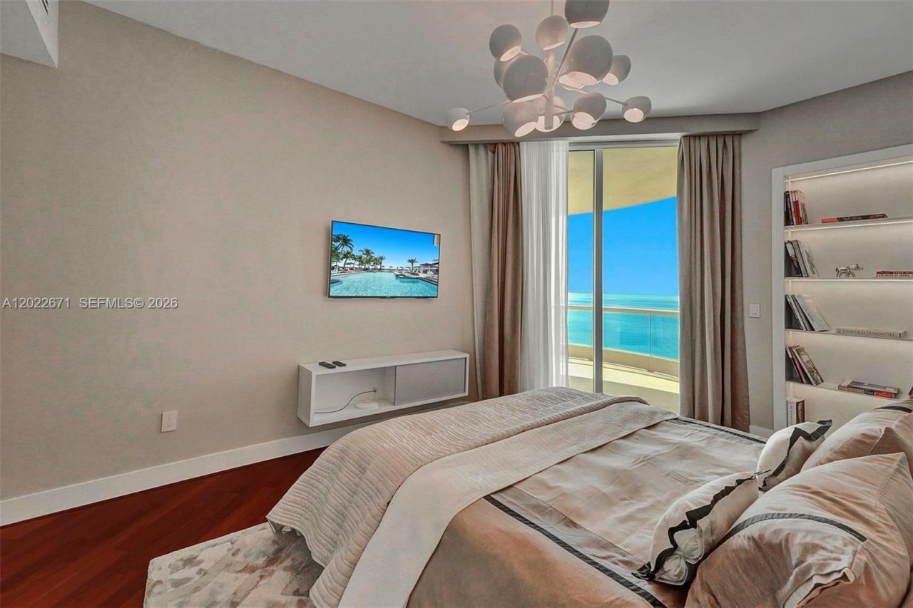 16051 Collins Ave , Unit 1102, Sunny Isles Beach, FL 33160 Photo