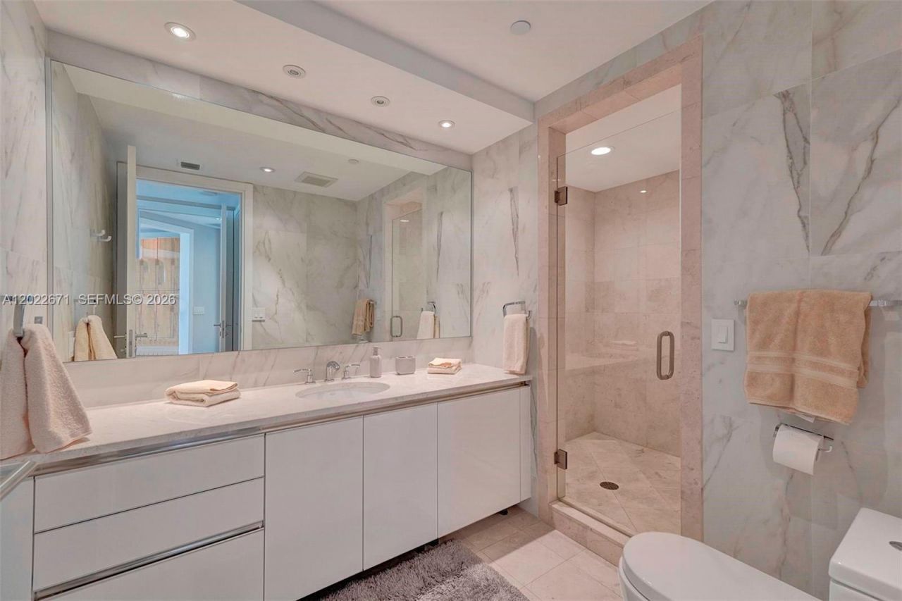 16051 Collins Ave , Unit 1102, Sunny Isles Beach, FL 33160 Photo