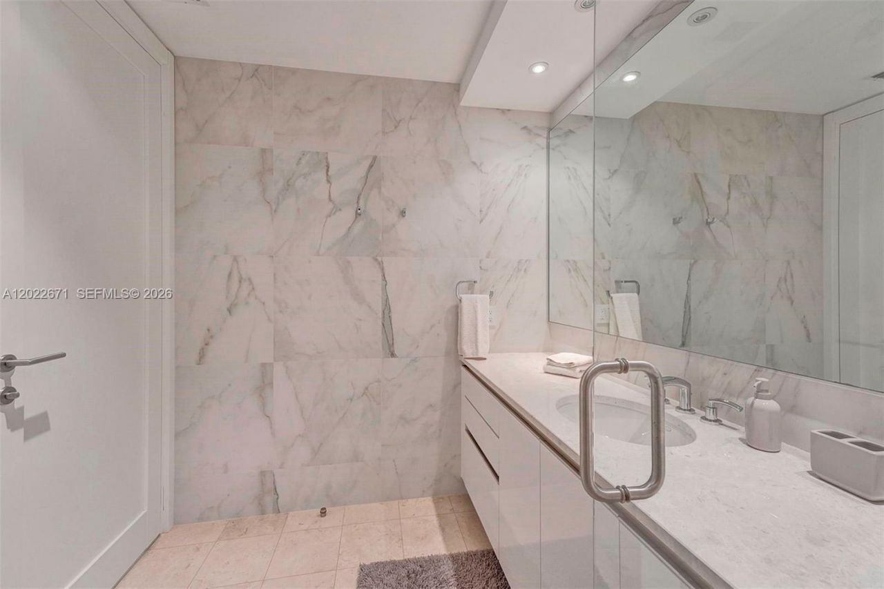 16051 Collins Ave , Unit 1102, Sunny Isles Beach, FL 33160 Photo