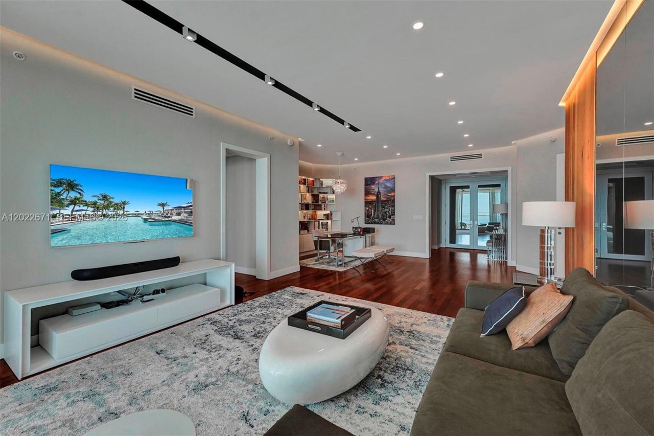 16051 Collins Ave , Unit 1102, Sunny Isles Beach, FL 33160 Photo