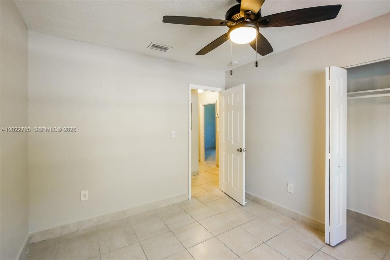 19420 NW 32nd Ave, Miami Gardens, FL 33056 Photo