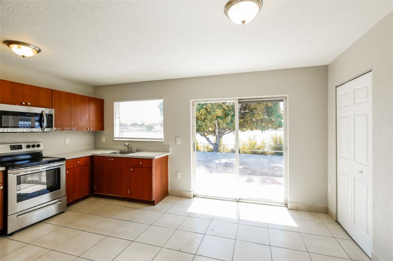 19420 NW 32nd Ave, Miami Gardens, FL 33056 Photo