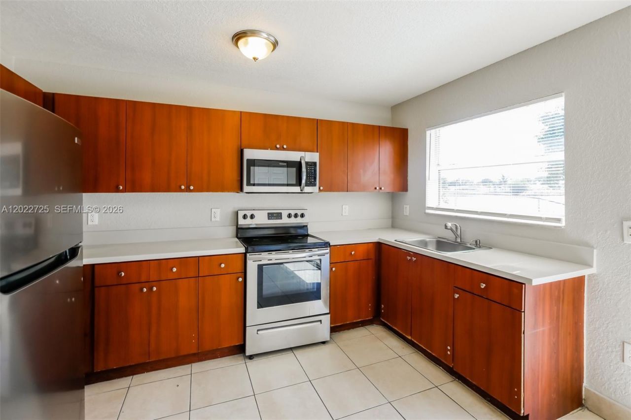 19420 NW 32nd Ave, Miami Gardens, FL 33056 Photo